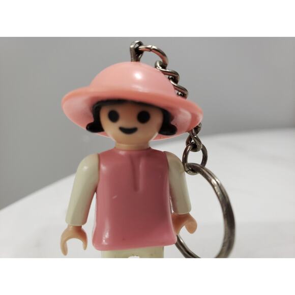 Playmobil‎ Child In Pink Hat Keychain Figure Geobra 1981 Playmobil - Picture 2 of 4
